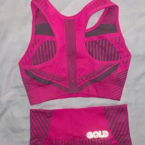 30 & Gold workout set